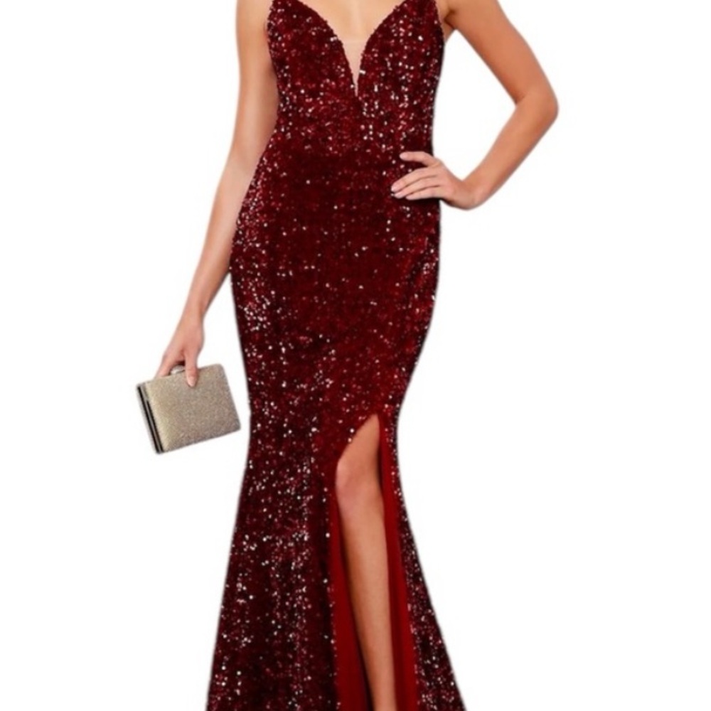 NOX Anabel Elegant Burgundy Sequin Evening Gown